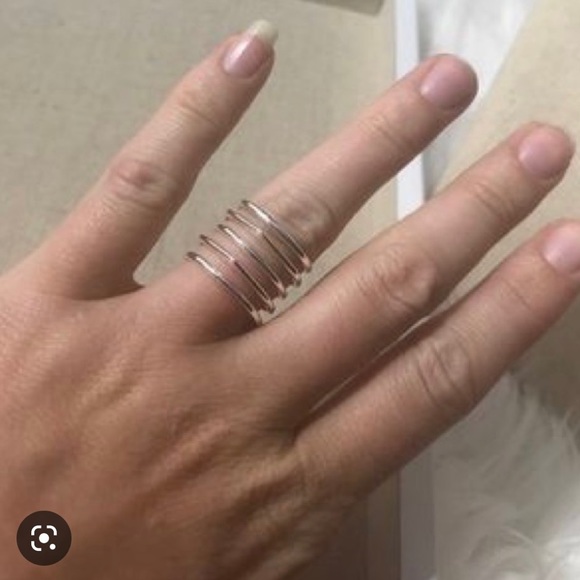 Stella and Dot Silver Maylee Ring (S/M) Adjustable - Picture 2 of 4